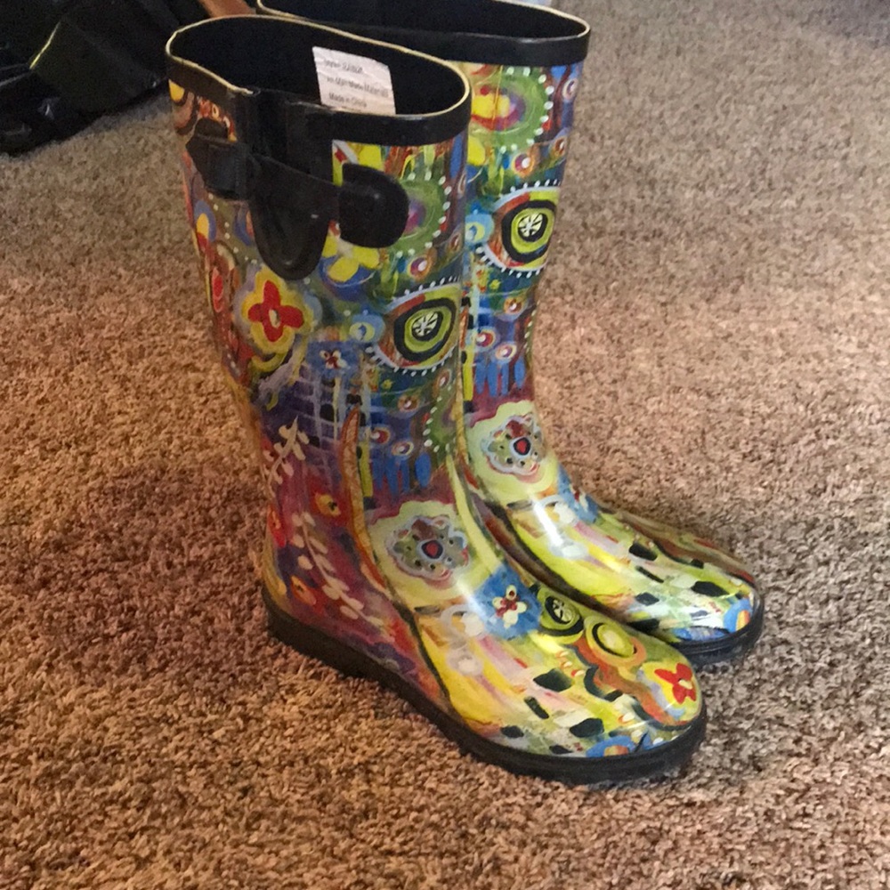 Rain boots